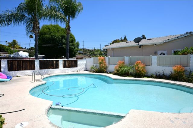 4625 Glacier Avenue, San Diego, CA 92120