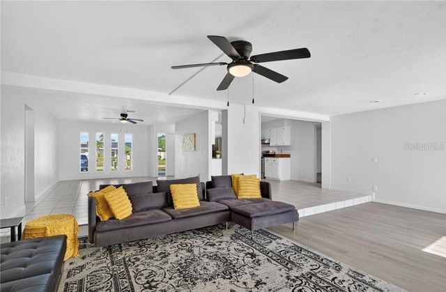 918 SE 35TH STREET, Cape Coral, FL 33904