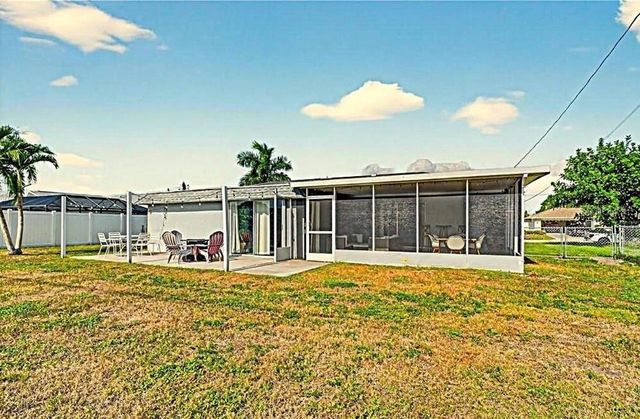 918 SE 35TH STREET, Cape Coral, FL 33904