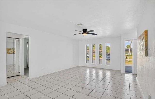 918 SE 35TH STREET, Cape Coral, FL 33904