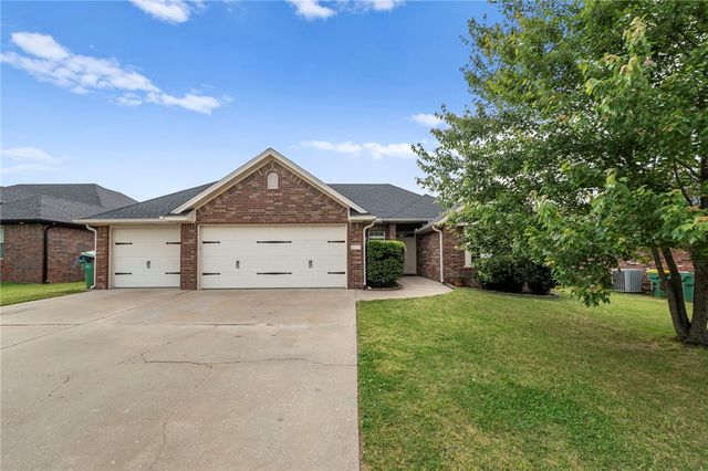 205 Callie Lane, Centerton, AR 72719