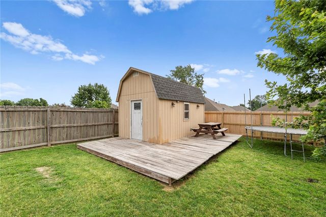 205 Callie Lane, Centerton, AR 72719