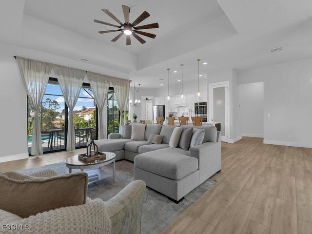 1826 SW 17th AVE, Cape Coral, FL 33991