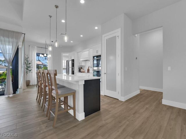 1826 SW 17th AVE, Cape Coral, FL 33991