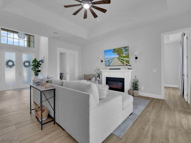 1826 SW 17th AVE, Cape Coral, FL 33991