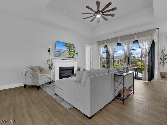 1826 SW 17th AVE, Cape Coral, FL 33991