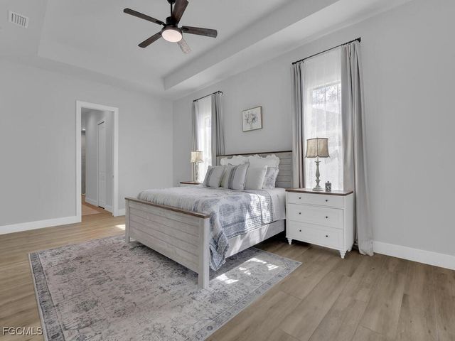 1826 SW 17th AVE, Cape Coral, FL 33991