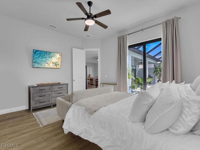 1826 SW 17th AVE, Cape Coral, FL 33991