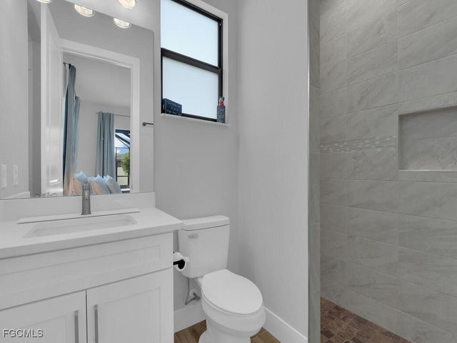 1826 SW 17th AVE, Cape Coral, FL 33991