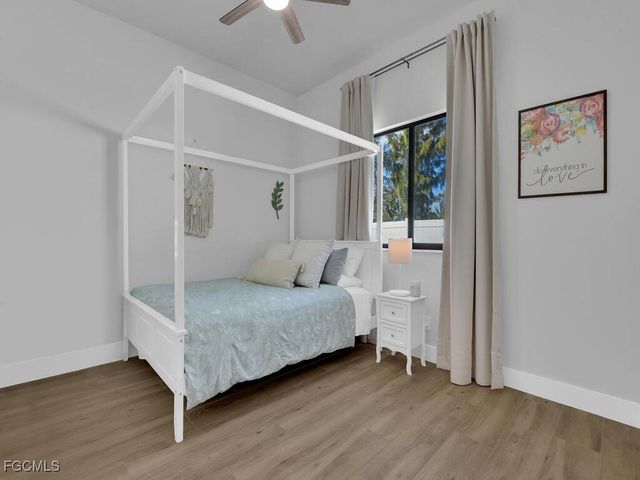 1826 SW 17th AVE, Cape Coral, FL 33991