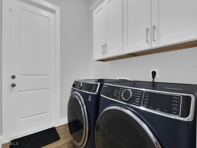 1826 SW 17th AVE, Cape Coral, FL 33991