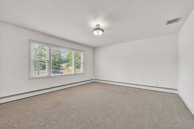 5602 Green Ridge RD NW, Roanoke, VA 24019