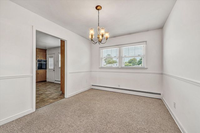 5602 Green Ridge RD NW, Roanoke, VA 24019