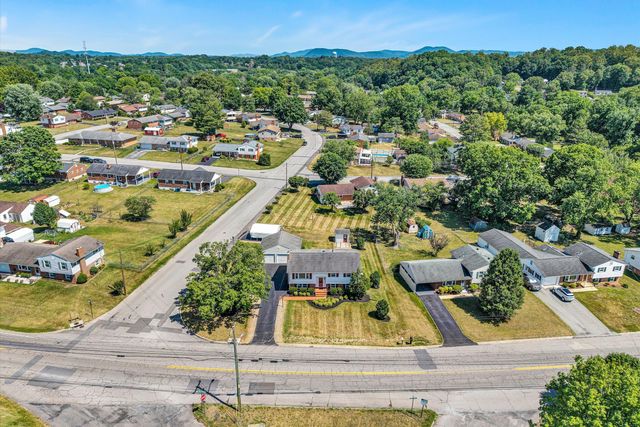 5602 Green Ridge RD NW, Roanoke, VA 24019