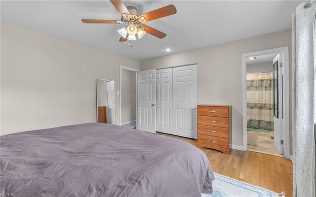 825 Greenwich LN, Newport News, VA 23601