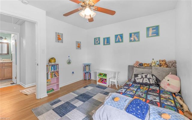 825 Greenwich LN, Newport News, VA 23601