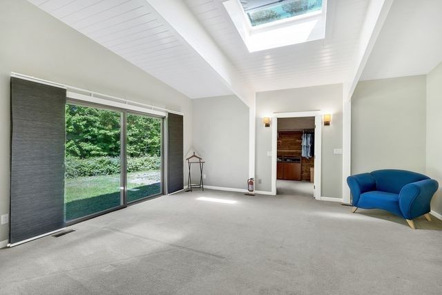 921 Main Street, Bolton, MA 01740
