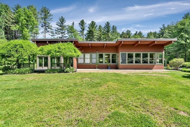 921 Main Street, Bolton, MA 01740