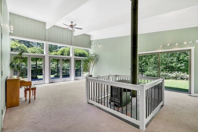 921 Main Street, Bolton, MA 01740