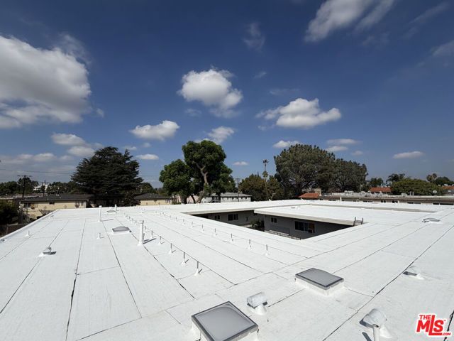 6840 Kester Avenue, Van Nuys (los Angeles), CA 91405