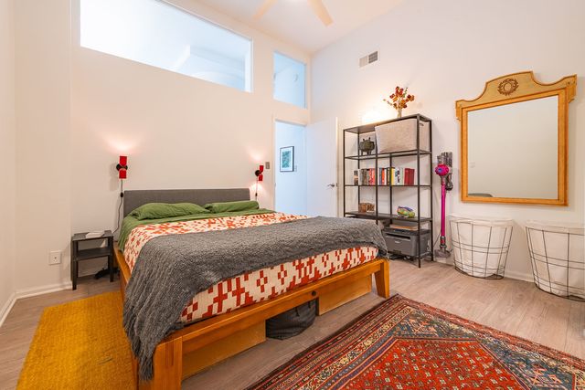 812 W Van Buren Street 3C, Chicago, IL 60607