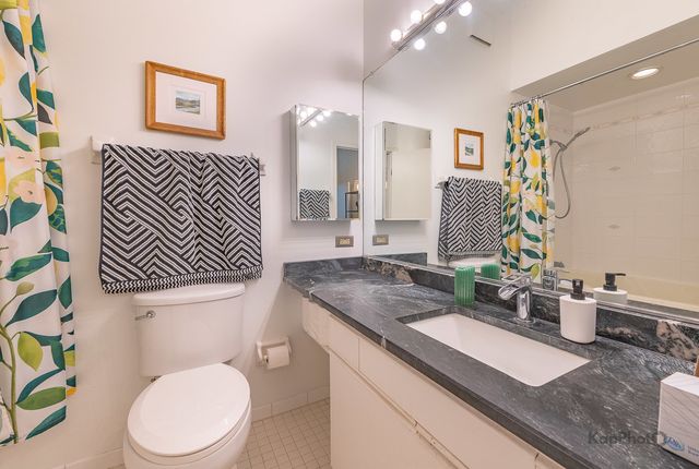 812 W Van Buren Street 3C, Chicago, IL 60607