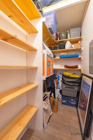 812 W Van Buren Street 3C, Chicago, IL 60607