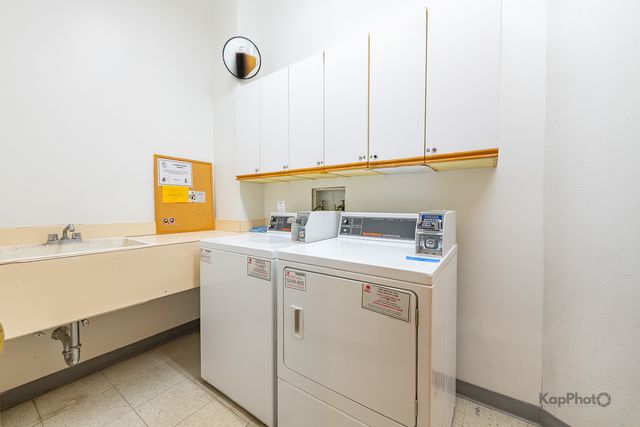 812 W Van Buren Street 3C, Chicago, IL 60607