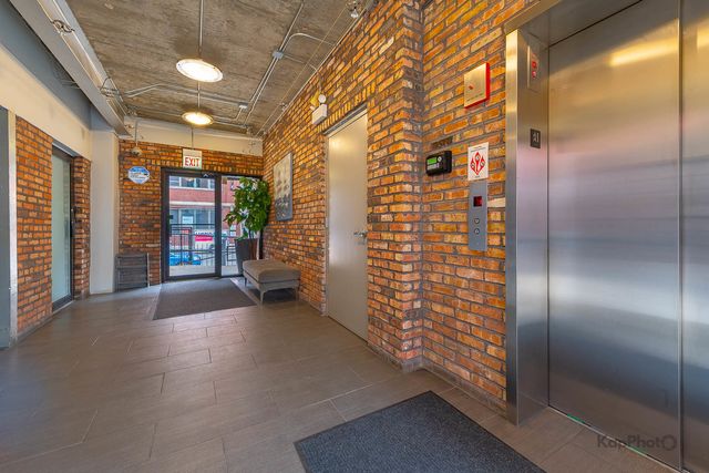 812 W Van Buren Street 3C, Chicago, IL 60607