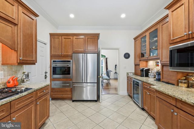 13 TRAILRIDGE CT, Potomac, MD 20854