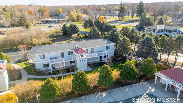 320 Blue Star Highway 35, Douglas, MI 49406