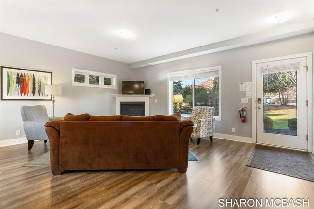 320 Blue Star Highway 35, Douglas, MI 49406