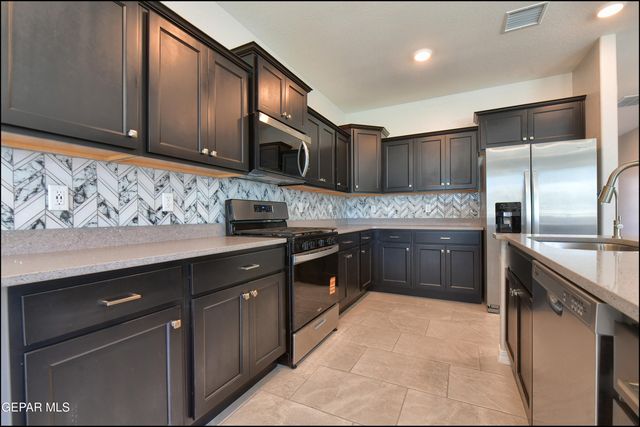 12868 STAR GAZE Avenue, El Paso, TX 79928