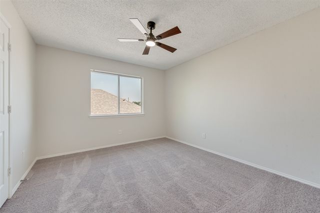 5702 Streamside Drive, Arlington, TX 76018