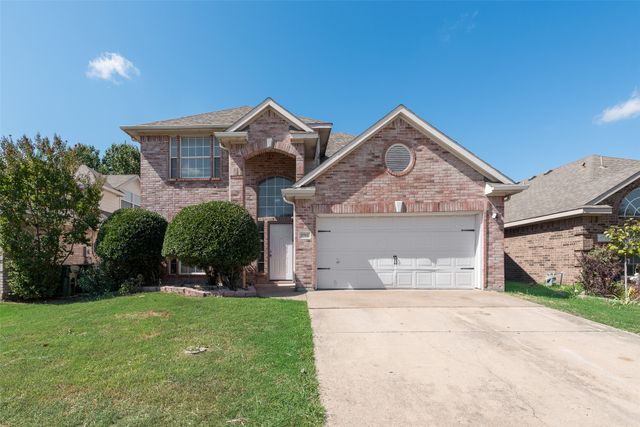 5702 Streamside Drive, Arlington, TX 76018