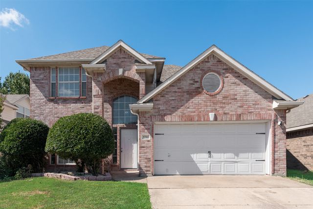 5702 Streamside Drive, Arlington, TX 76018