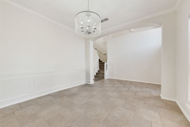 5702 Streamside Drive, Arlington, TX 76018