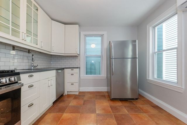 131 Erie St 2, Cambridge, MA 02139