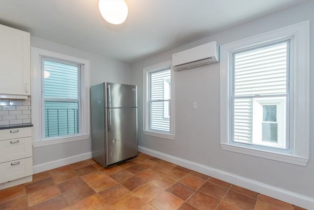 131 Erie St 2, Cambridge, MA 02139