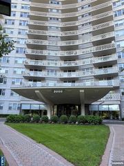 2000 Linwood Avenue 21R, Fort Lee, NJ 07024