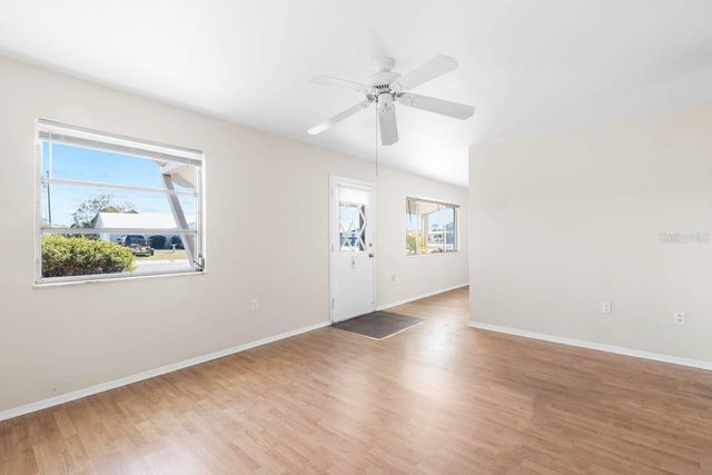 1513 ARROWHEAD DRIVE, Sun City Center, FL 33573