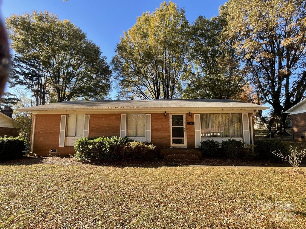 3413 Merrill Place, Charlotte, NC 28216