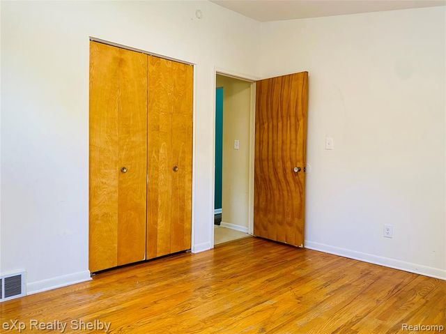 1545 Cynthia Avenue, Madison Heights, MI 48071
