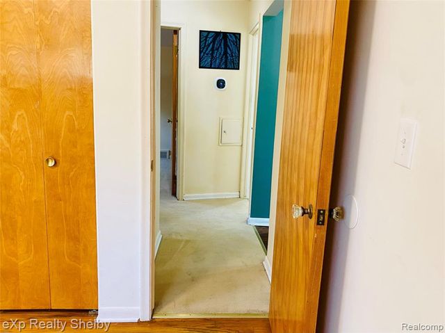 1545 Cynthia Avenue, Madison Heights, MI 48071