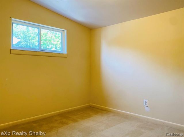 1545 Cynthia Avenue, Madison Heights, MI 48071