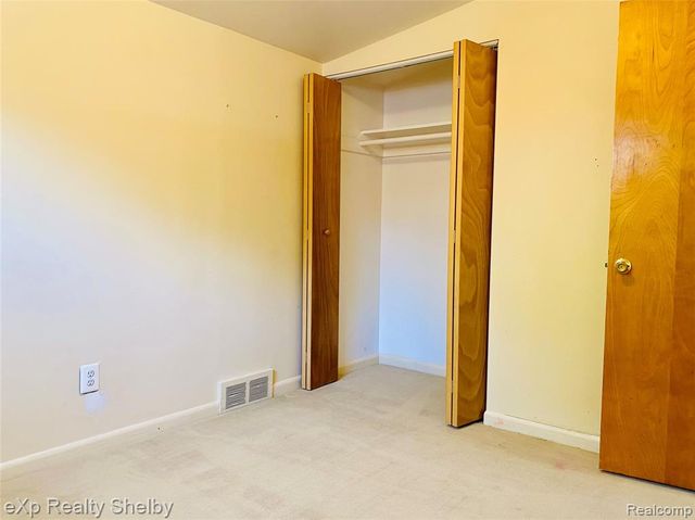 1545 Cynthia Avenue, Madison Heights, MI 48071