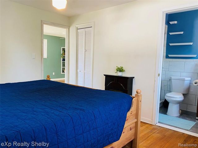 1545 Cynthia Avenue, Madison Heights, MI 48071