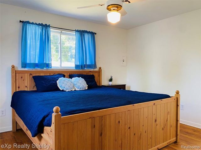 1545 Cynthia Avenue, Madison Heights, MI 48071