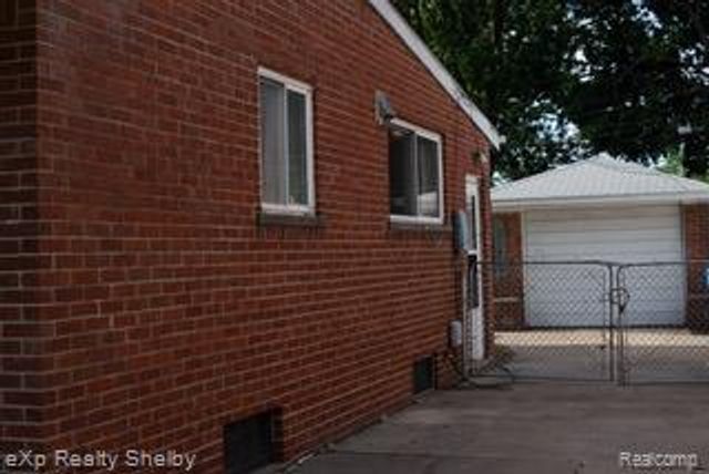 1545 Cynthia Avenue, Madison Heights, MI 48071