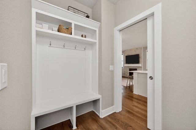 5708 NE Northgate Drive, Ankeny, IA 50021